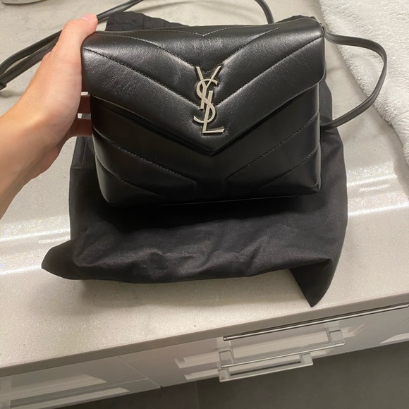 SOLD ❤️YSL Toy Lou Lou - Picture 2 of 8